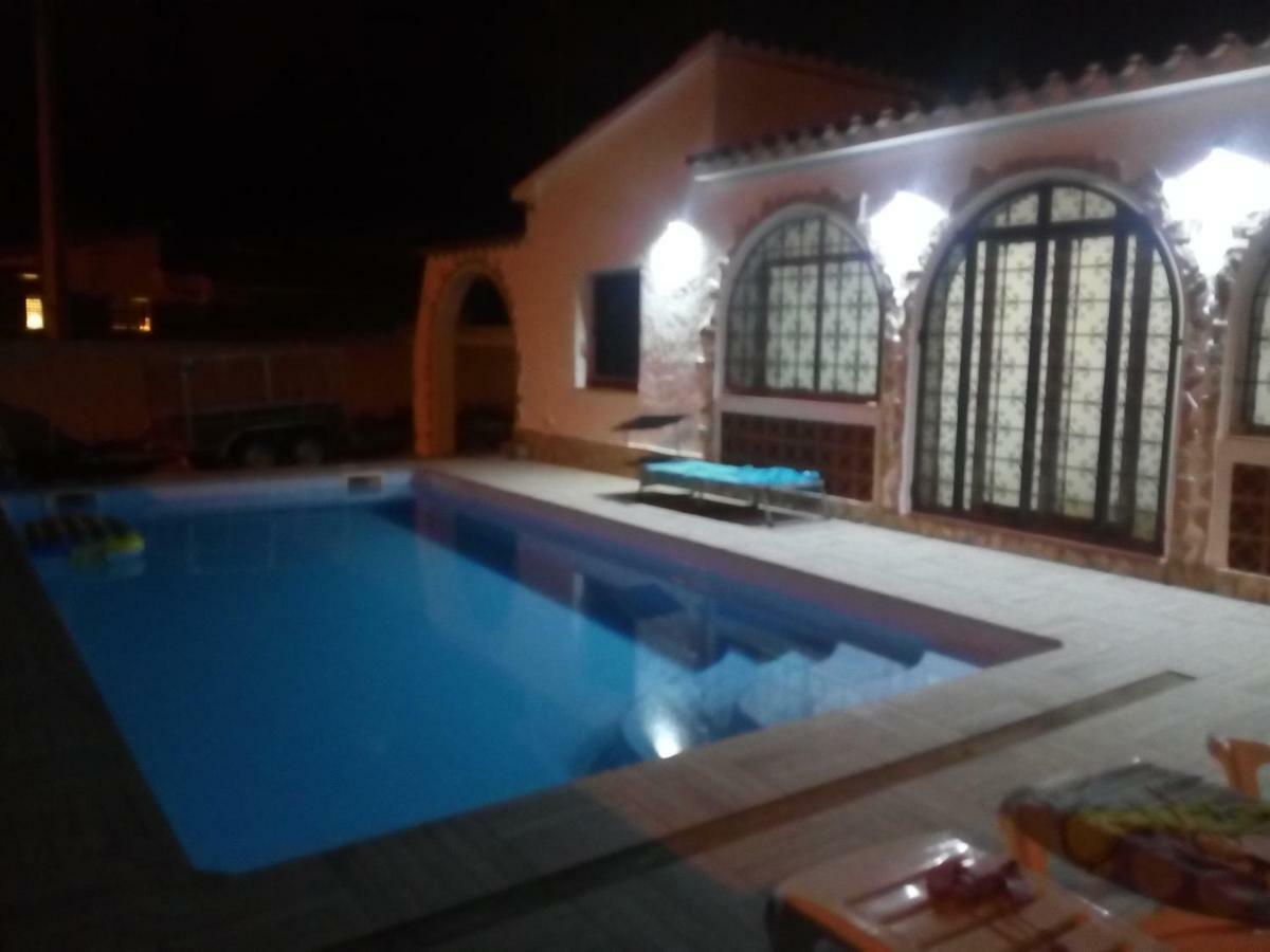 Villa Tarragona Ля Эскала Экстерьер фото
